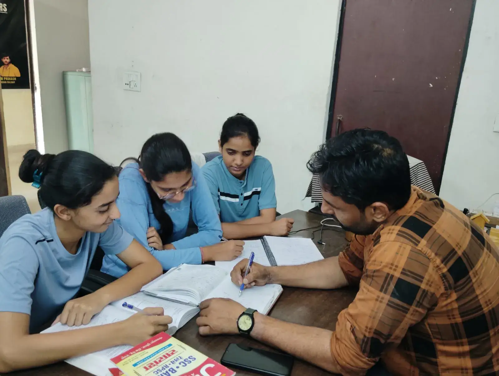 Faculty solving students doubts