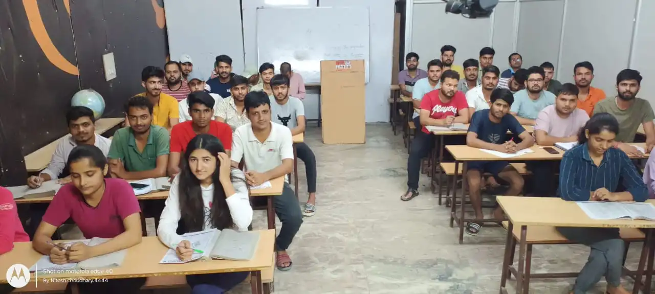 Students attending SSC classroom at JEC Gurukul Academy